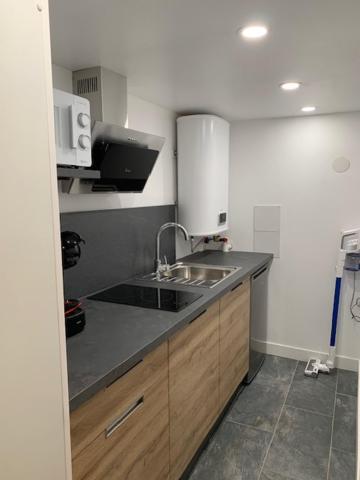 Appart Studio Rdc De Maison Avec Exterieur Proche Reims Tinqueux Bagian luar foto