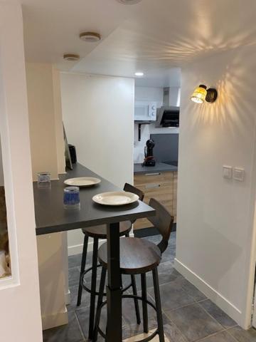 Appart Studio Rdc De Maison Avec Exterieur Proche Reims Tinqueux Bagian luar foto